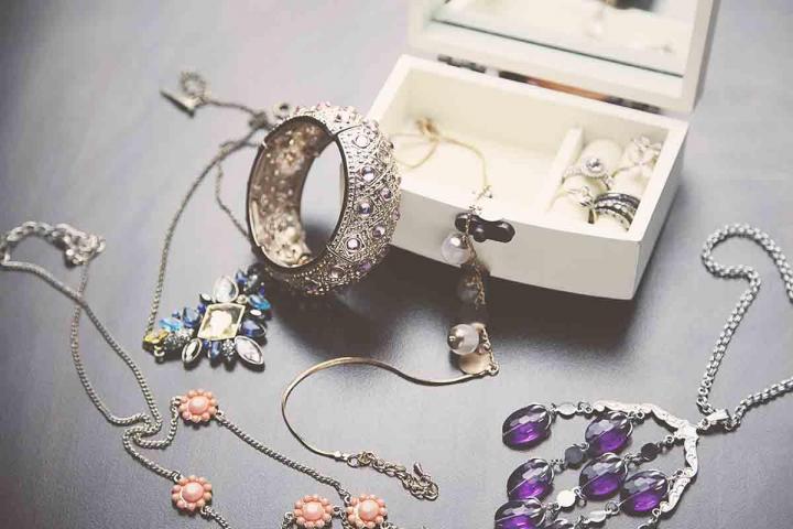 Personnalisation de bijoux La Martinique